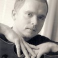 Cellist Rafal Jezierski made his New York City recital debut at the Polish Consulat, as a part of “Salon di Virtuosi” 2003-2004 Series. He was awarded the Lotos Club Foundation...