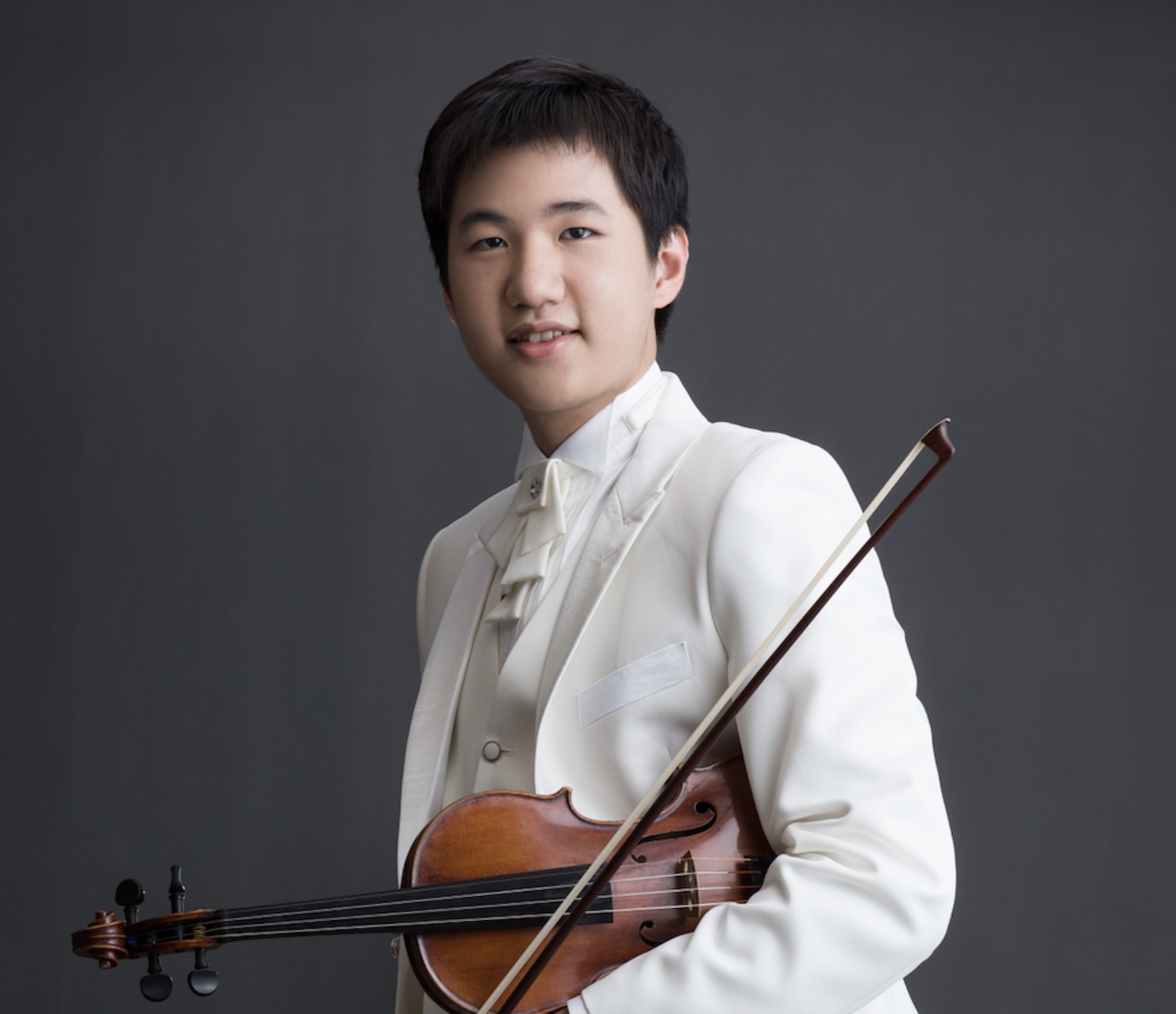 Logan Chiang, Violin photo of Logan Chiang